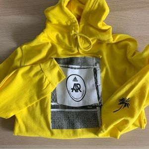 Adidas Runners - Los Angeles Sweatshirt Yellow Hoodie Size Small